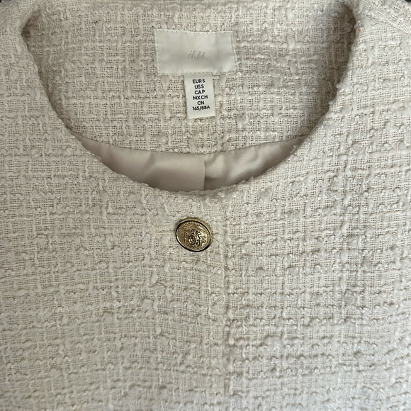 H&M Cream Textured Jacket - Picture 2 of 3